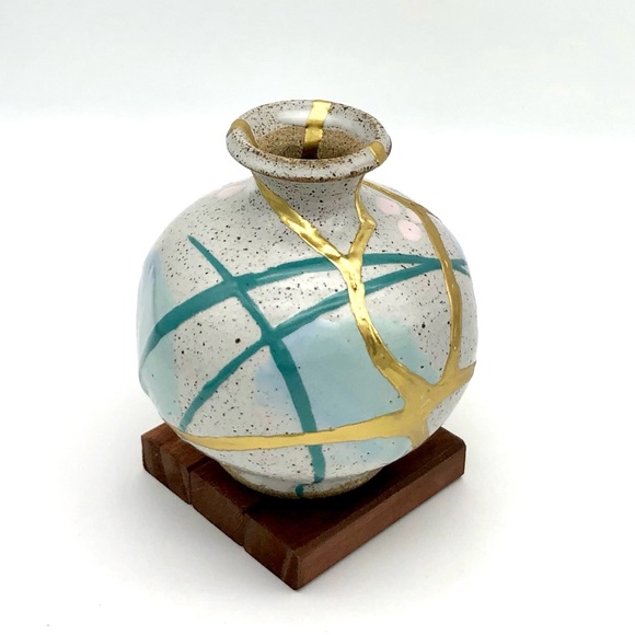 Kintsugi Vase Glazed Abstract Pottery Gold Crack Art Personal Growth Gift - Picture 10 of 13